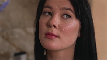 Monstrous dick destroys the ass of small fragile aarol renti