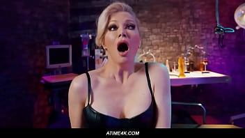 Seren siren and leana lovings having futaanari lesbian sex