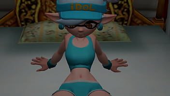 Peeping in girl room