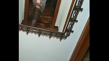 Enseñando mi outfit del día desde granada españa despues de clases