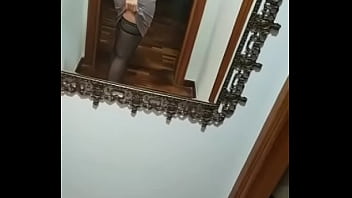 Enseñando mi outfit del día desde granada españa despues de clases