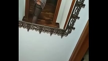 Enseñando mi outfit del día desde granada españa despues de clases