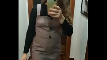 Enseñando mi outfit del día desde granada españa despues de clases