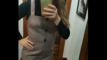 Enseñando mi outfit del día desde granada españa despues de clases
