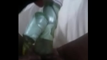 Se mete el consolador