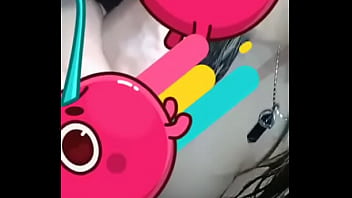 Me tiran la lechita en la boca