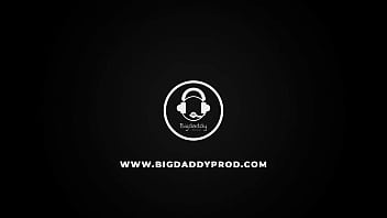 Charline the seductress gives in to her surfer neighbor