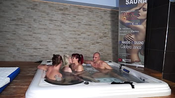 Swinger in orgy in the jacuzzi