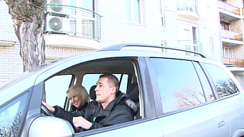 Blonde enjoying two dick in her pussy