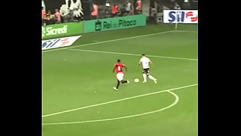 Yuri Bota Pra Mamar Gostoso thumbnail