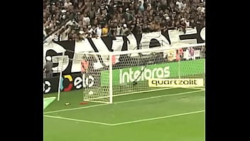 Yuri Bota Pra Mamar Gostoso thumbnail