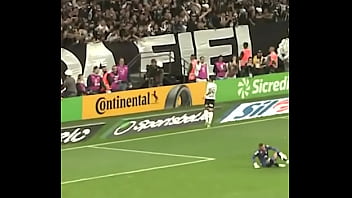 Yuri bota pra mamar gostoso