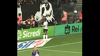 Yuri bota pra mamar gostoso