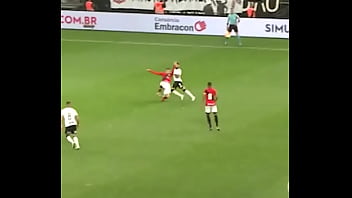 Yuri bota pra mamar gostoso