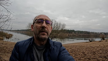 Дрочка на свежем воздухе thumbnail