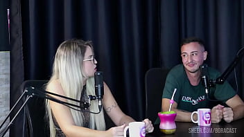 Veja o que aconteceu com a val mineirinha no bora cast com bruna carlos & matheus caetano parte 2 watch sheer red