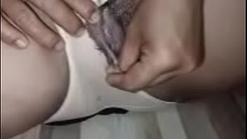 แตกในใส่รูหีเธอ