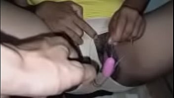 แตกในใส่รูหีเธอ