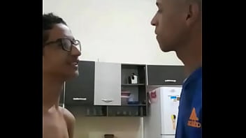 Hoje tu humilha amanhã tu e humilhado