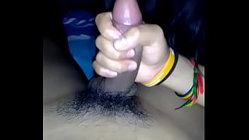 Jugando con su vicio xd