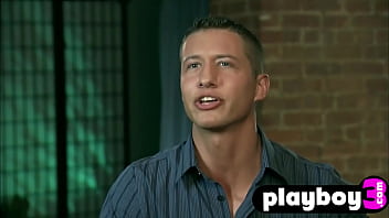 Sexy babe sucked huge dick