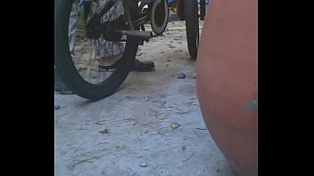 Motorized chainsaw bike