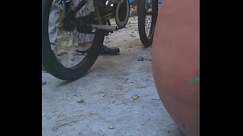 Motorized chainsaw bike