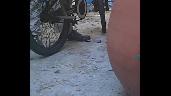 Motorized chainsaw bike