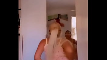 Dança gostosa novinha