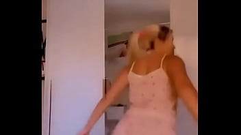 Dança gostosa novinha