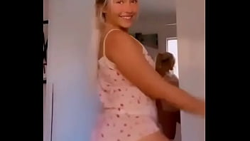 Dança gostosa novinha