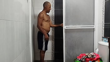 I find a big ass girl alone on the beach i end up inviting her to my apartment then we end up having passionate sex