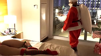 Evie Olson Gets Pussy Destroyed By Big Dick Santa thumbnail