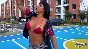 The big assed stepsister who plays with a basketball and your two balls too sayafit