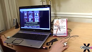 Lesbian dildo fucking show with hotties janessa jordan & maxine x