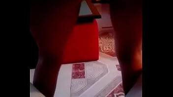 Putita bailando en hilo