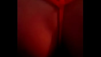 Putita bailando en hilo