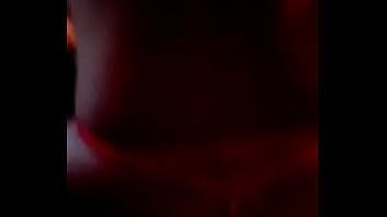 Putita bailando en hilo