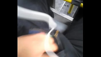 Enseñando Mi Pene En Transporte Público thumbnail