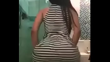 Moreninha provocante