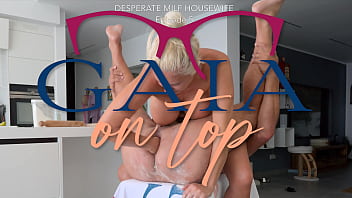 361 desperate housewife milf pissing anal pegging fisting