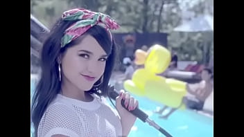 Eres el sirviente lamepies de becky g