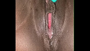 Focus cum solo girl masturbates