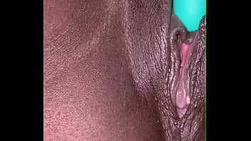 Focus cum solo girl masturbates