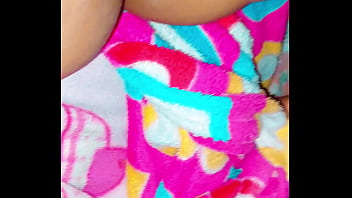 Tocándome En Silencio Para Que Mis Papás No Escuchen Pero Quería Gemir Delicioso thumbnail