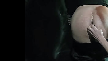 My girlfriend puts a banana in my ass mi novia me mete una banana en el culo