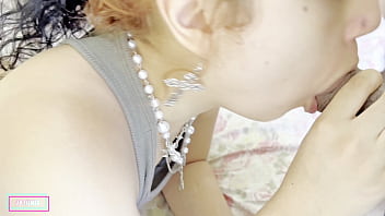 Novinha vai a primeira vez no motel e tenta perder a virgindade do cú