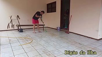 Três Gostosas Pegando O Amigo Sem Uma Saber Da Outra thumbnail