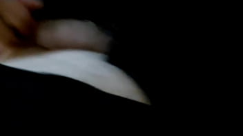 Colegiala hace trabajo practico de educacion sexual