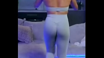 Nice round ass that can clap clap